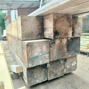 Massieve havenbalk (30 x 30 x 300)