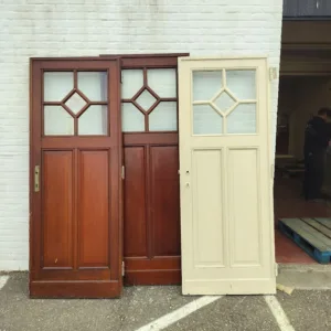 Deur met venster (83 x 213,5 x 5,5)
