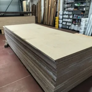 Spaanplaat / Vezelplaat (1,8 x 125 x 305,5)